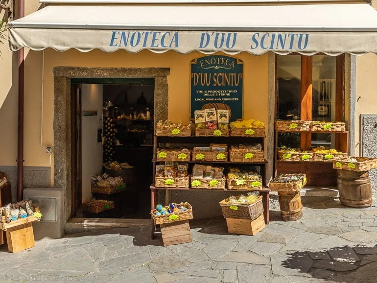 Enoteca Duu Scintu in Riomaggiore, Italy