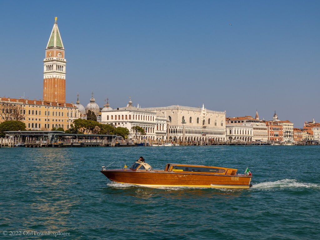 24 Pros And Cons Of Living In Venice, Italy Old Town Explorer