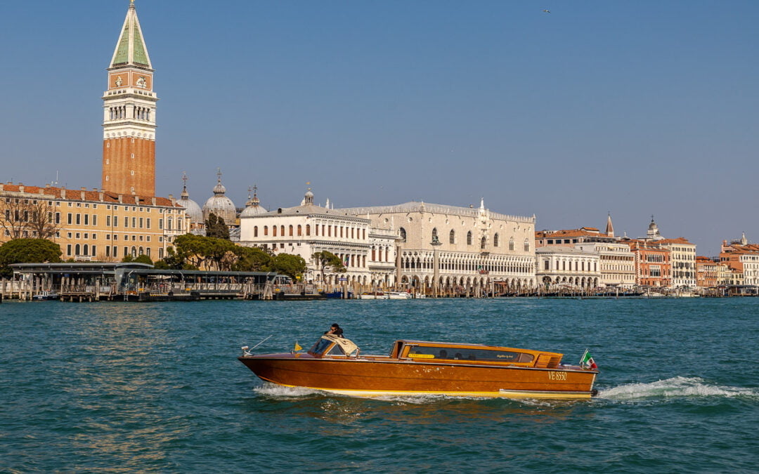 24 Pros and Cons of Living in Venice, Italy