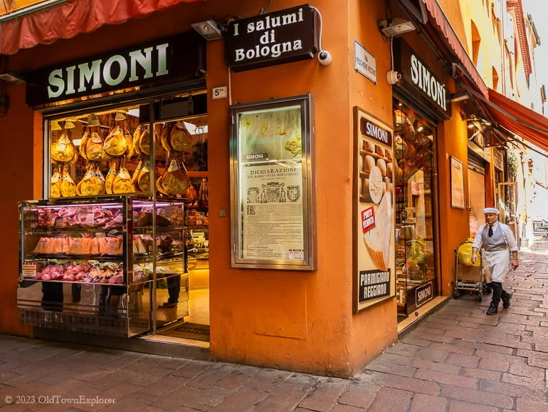 Simoni in Bologna, Italy Simoni in Bologna, Italy