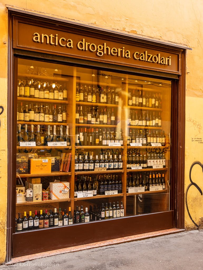 Antica Drogheria Calzolari in Bologna, Italy Antica Drogheria Calzolari in Bologna, Italy