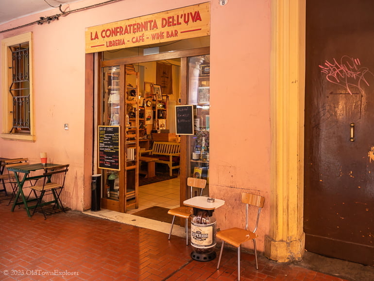 La Confraternita dell'Uva in Bologna, Italy La Confraternita dell'Uva in Bologna, Italy