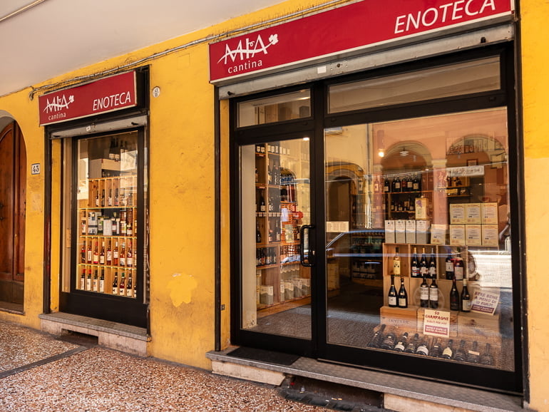 Mia Cantina Enoteca in Bologna, Italy Mia Cantina Enoteca in Bologna, Italy