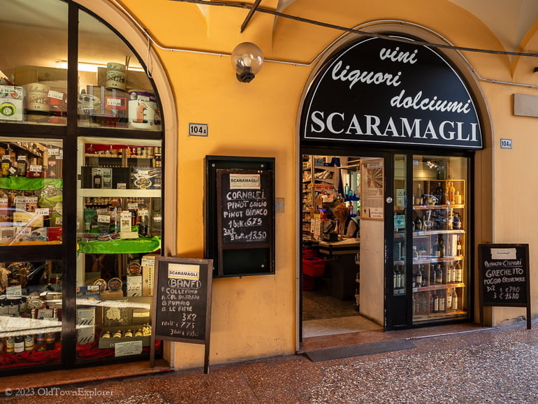 Scaramagli Wine Shop in Bologna, Italy Scaramagli Wine Shop in Bologna, Italy