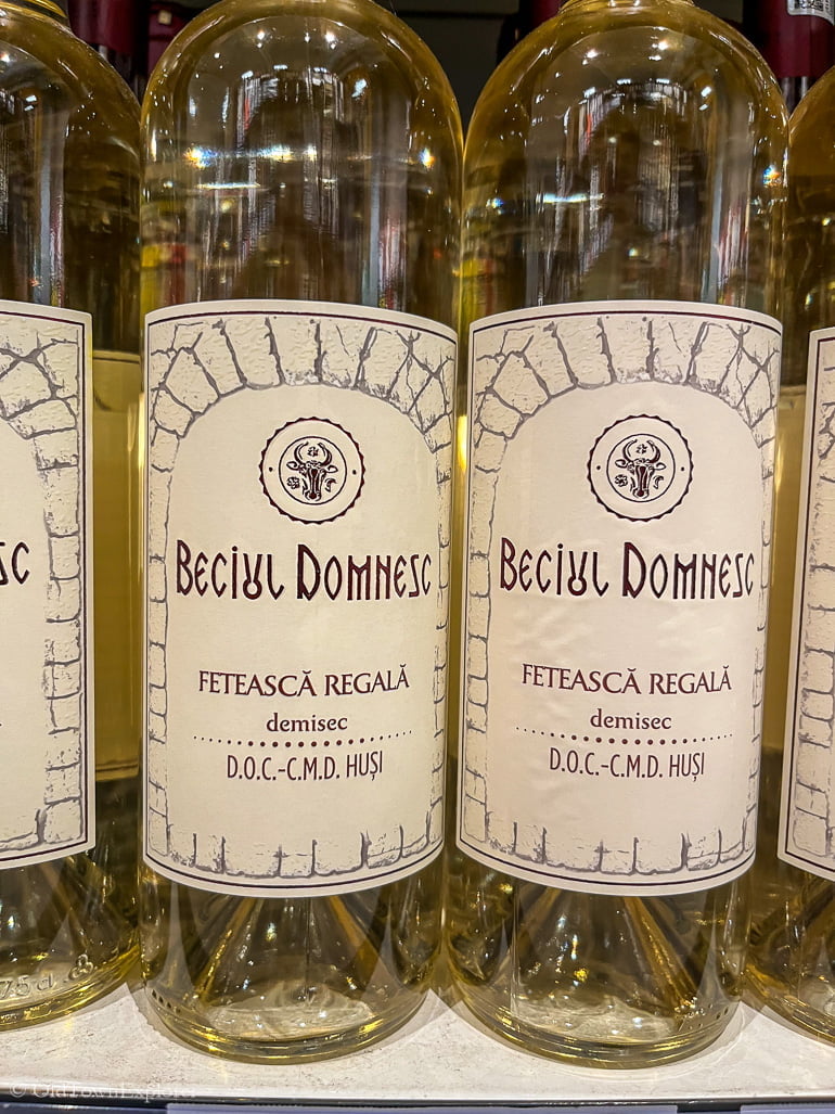 Beciul Domnesc Feteasca Regala Husi DOC