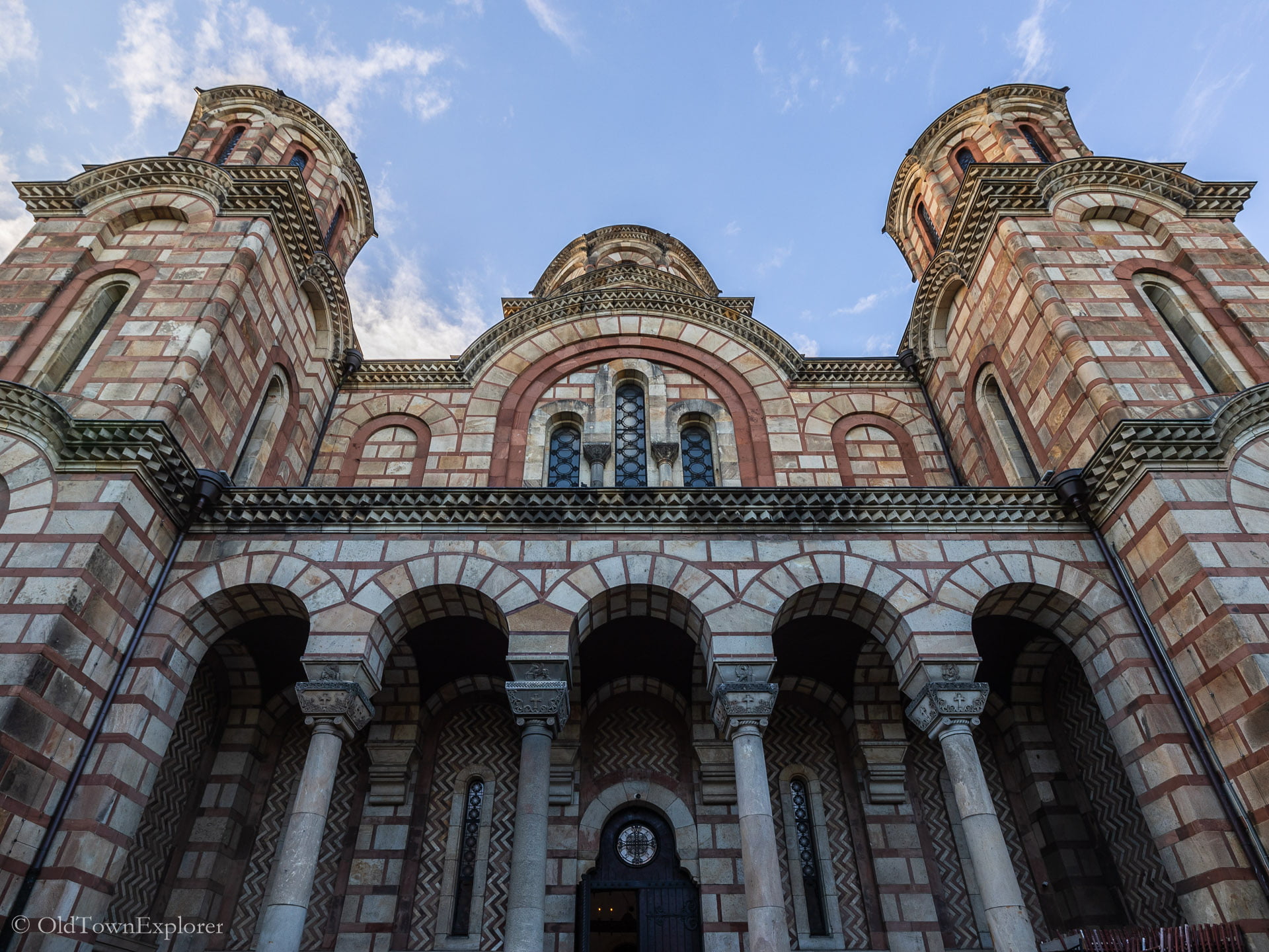 explore-belgrade-architecture-churches-more-old-town-explorer