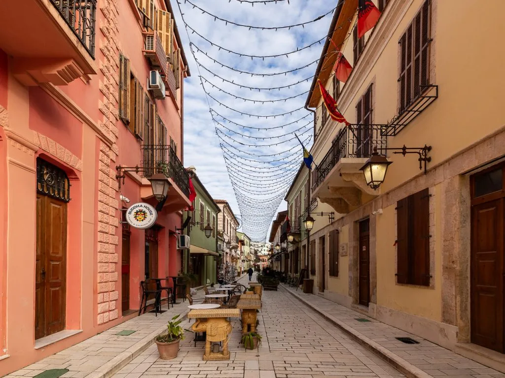Vlora Architecture