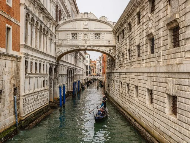 Bridge of Sighs in Venice, Italy Bridge of Sighs in Venice, Italy