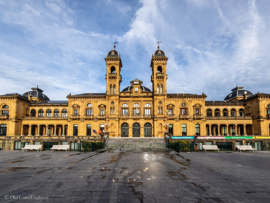San Sebastian Architecture